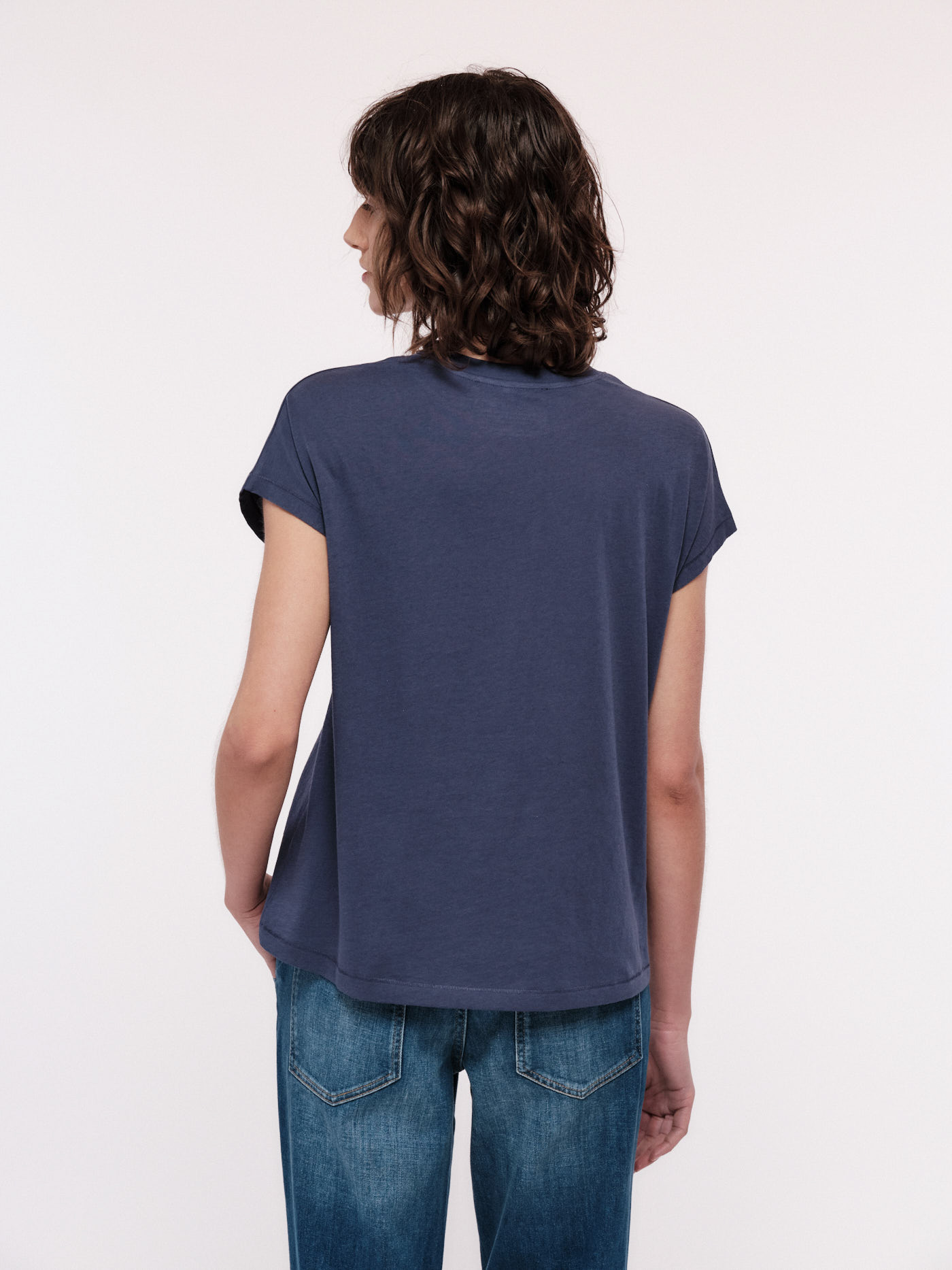 Kurzarm-Shirt mit überschnittener Schulter cobalt