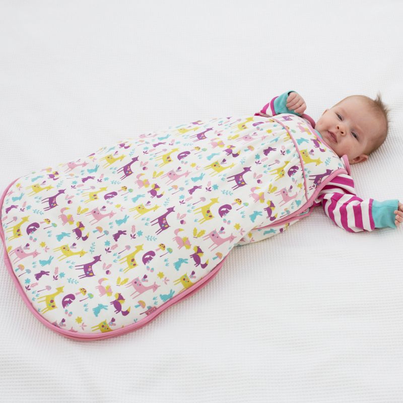 Süßer Baby-Schlafsack mit Wald-Motiv