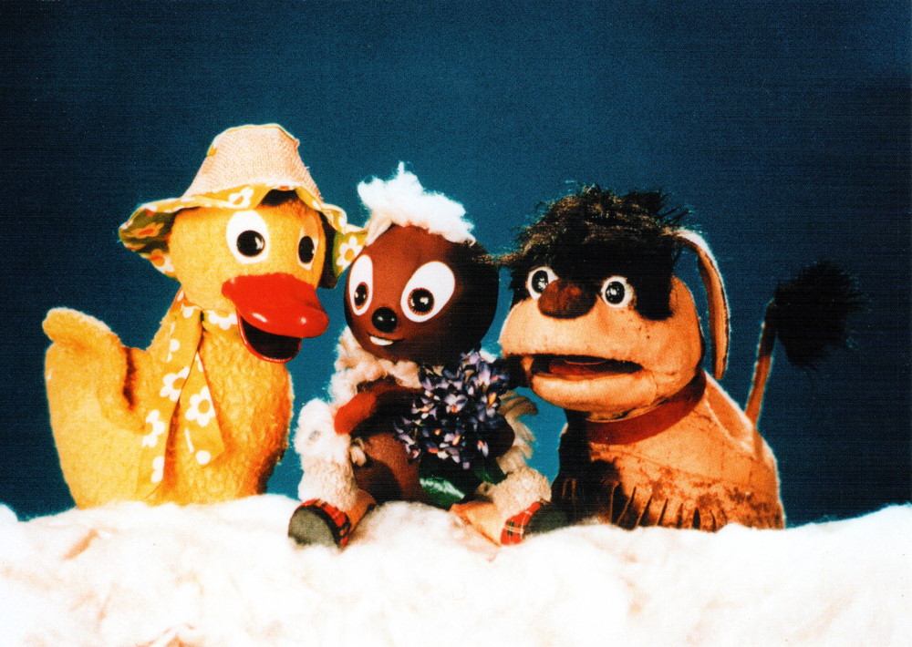 Postkarte "Unser Sandmännchen: Schnatterinchen, Pittiplatsch und Moppi" Postkarte "Unser Sandmännchen: Schnatterinchen, Pittiplatsch und Moppi"