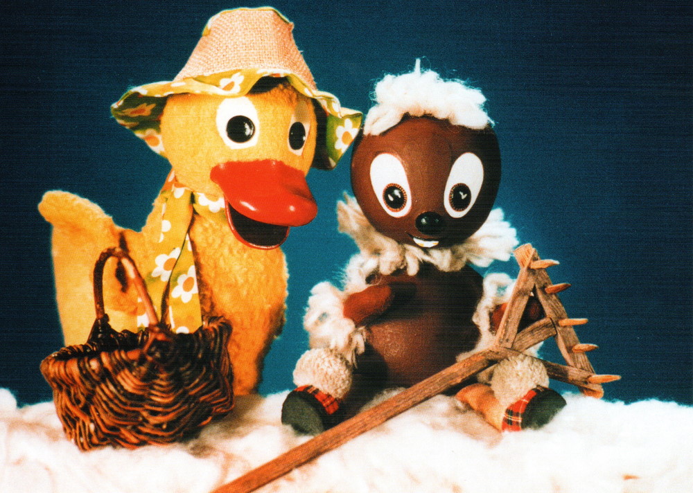 Postkarte "Unser Sandmännchen: Schnatterinchen und Pittiplatsch" Postkarte "Unser Sandmännchen: Schnatterinchen und Pittiplatsch"